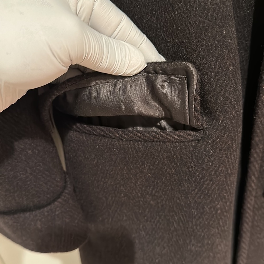 Italian Import Winter Over Coat. - Picture 16 of 16